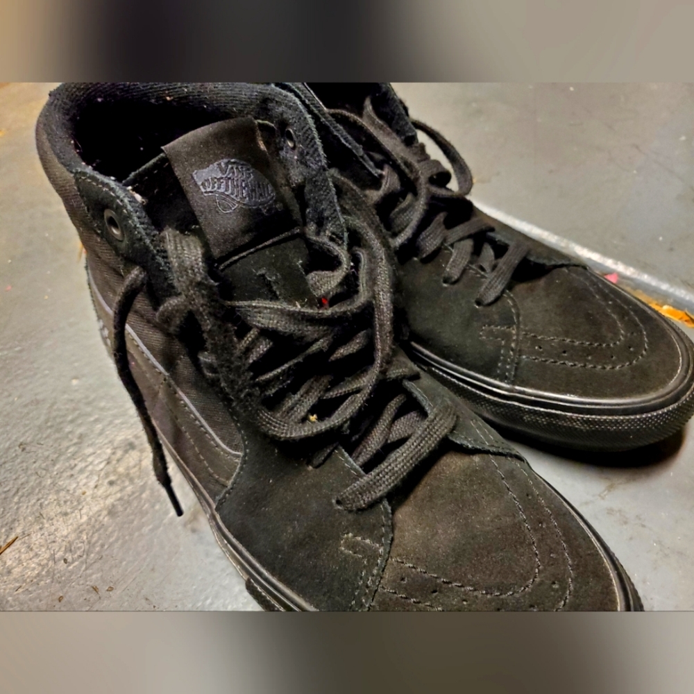Vans high top. Black. Size 8 mens.